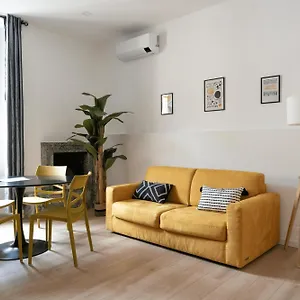  Apartment Comostay